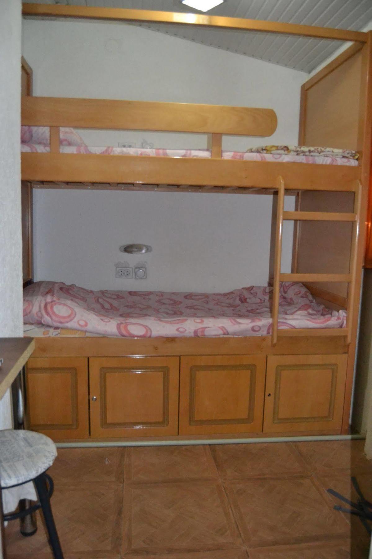 Hostel Valentin 2 สโกเปีย ภายนอก รูปภาพ